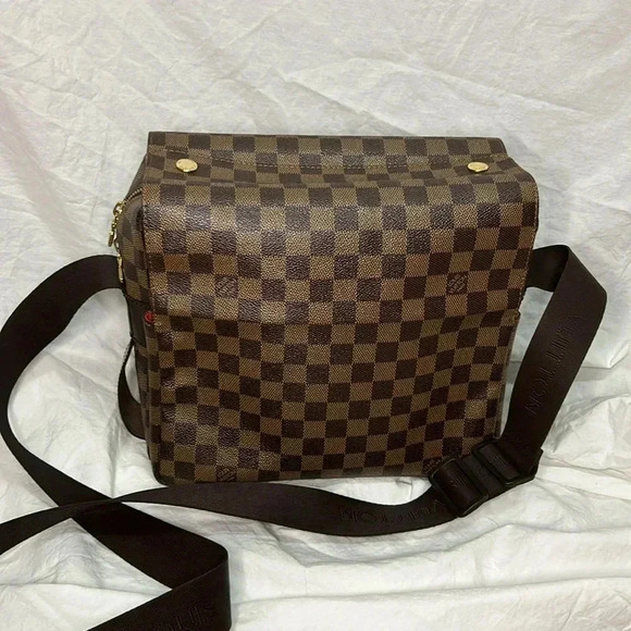 Louis Vuitton Naviglio messenger bag - Picture 3 of 12